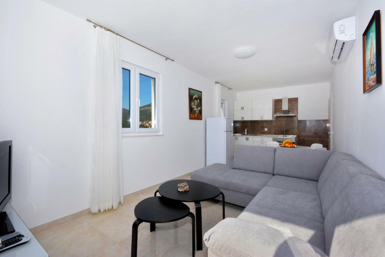 Apartment Reljic Seget Vranjica Exterior photo